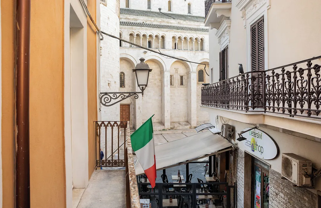 Bari LandLord 8 - Una Finestra sulla Cattedrale-1